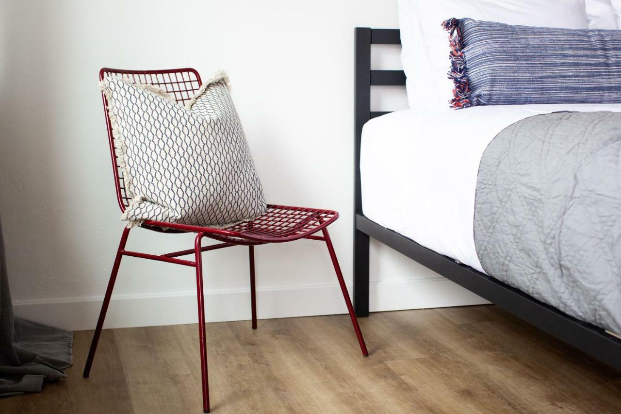 Spoke And Vine Motel Palisade Екстериор снимка