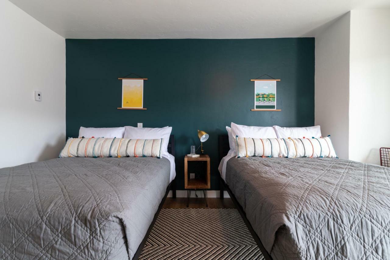 Spoke And Vine Motel Palisade Екстериор снимка