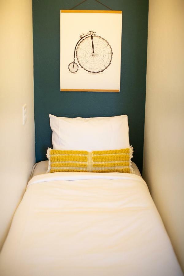 Spoke And Vine Motel Palisade Екстериор снимка
